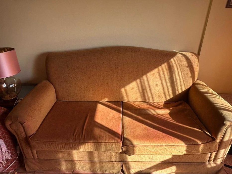 Vende-se sofá de 2 lugares