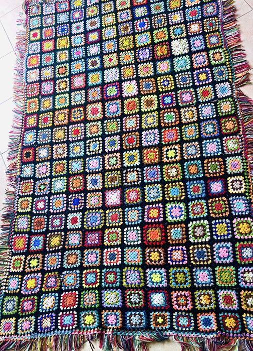 Patchwork. Przędza. Frędzle.