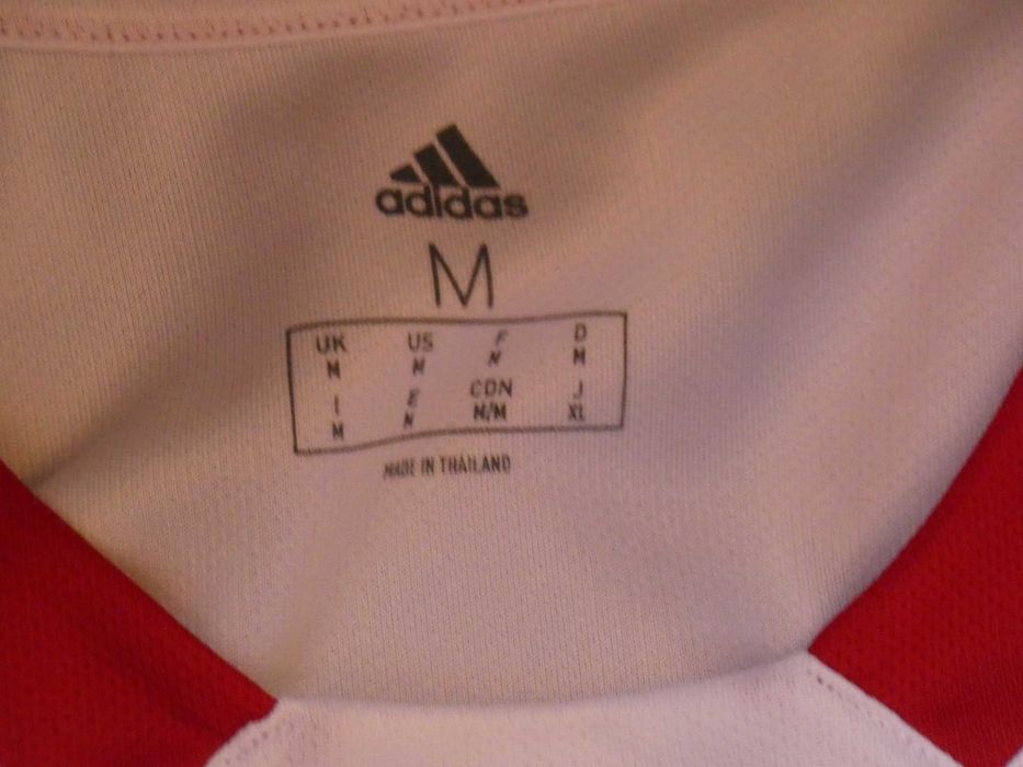 Equipamento Basquetebol Benfica Adidas (Tamanho M) – Original
