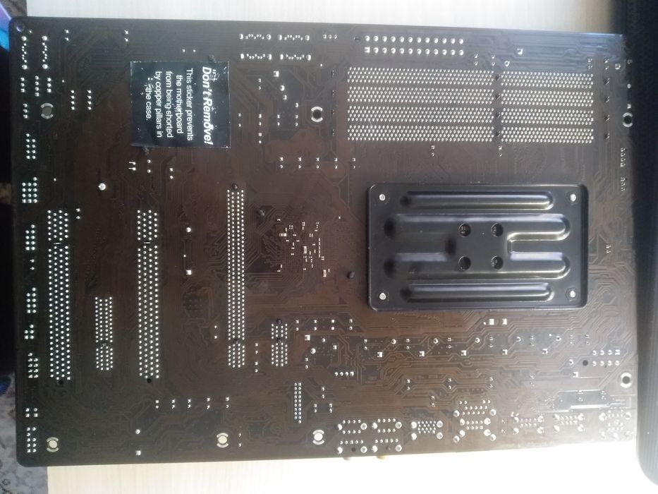 Asrock z77pro 4 . Asrock 970pro3 v2.0 неробочі