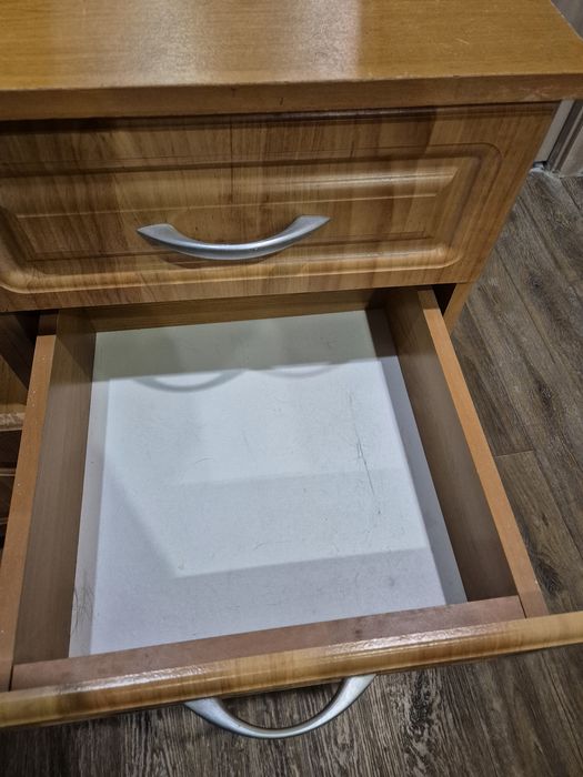 Продам шафу, в гарному стані.