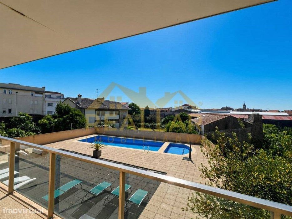 Apartamento T4 inserido em condominio com Piscina na Póvoa de Varzim