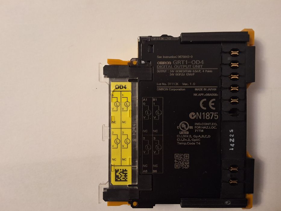 Cartas digital de output e input omron GRT 1-OD4  e GRT1-ID4-1