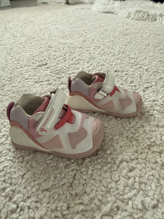 Продам дитяче взуття Biomechanics