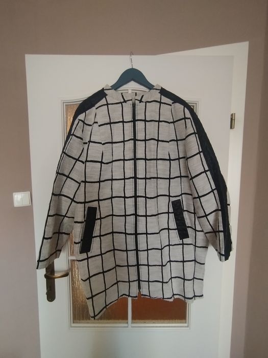 Damski płaszcz Elton rozmiar 42