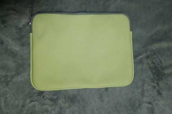 Torba etui do laptopa