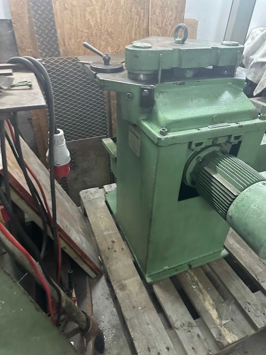 Gilotyna hydrauliczna narozna firmy BOSCHERT