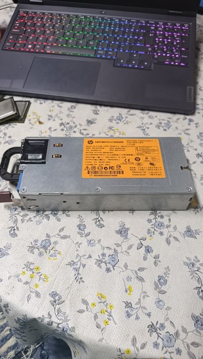 Fonte de Alimentação Servidor HP 750W (DPS-750AB-3 A / 660183-001)