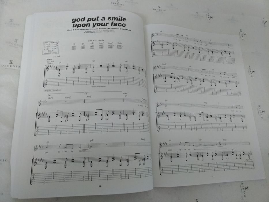 Livro: Play Guitar with: Franz Ferdinand, Cold Play, Muse, Feeder...