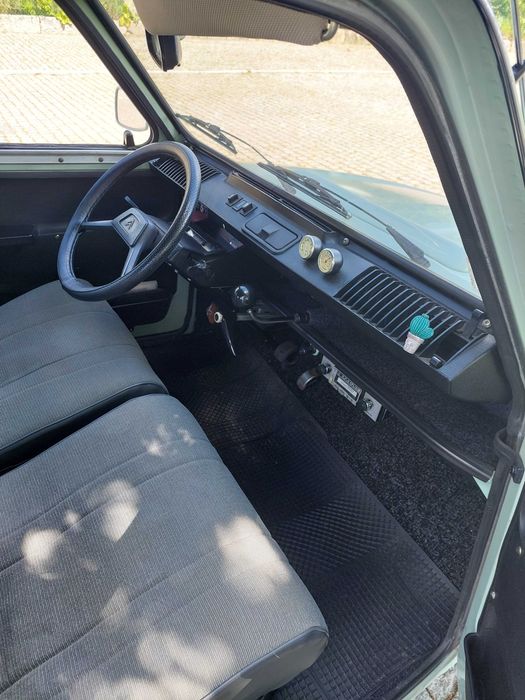 Clássico Citroën Dyane