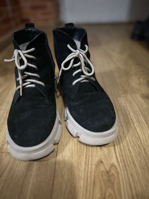 Ботинки зимові в гарному стані