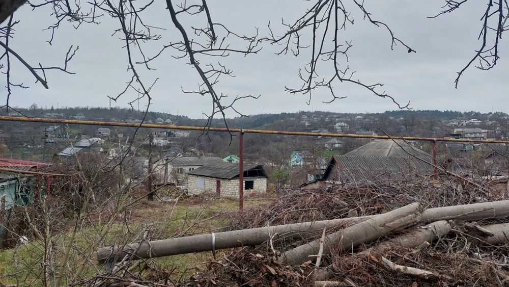 Продам 8 соток. Вул.І.Франка,26.