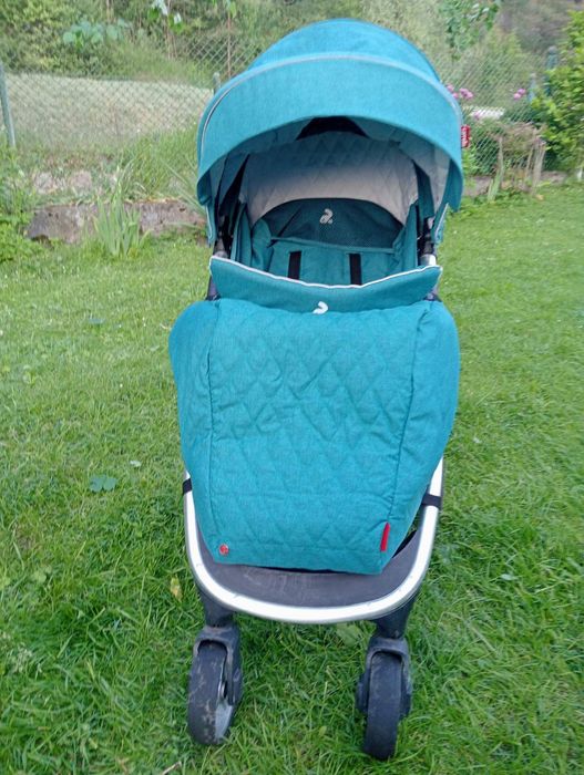 Прогулянкова коляска