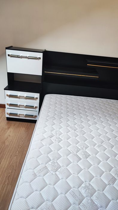 Mobília completa em branco de extrema qualidade