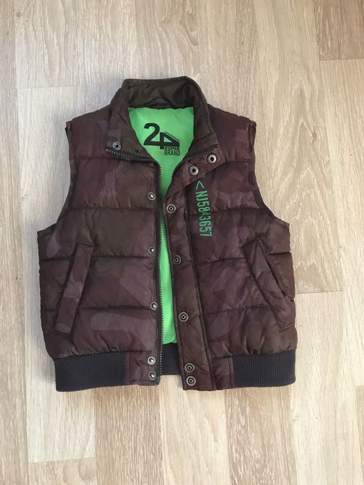 Комбінезон  і безрукавки на хлопчика 3-6 рочків