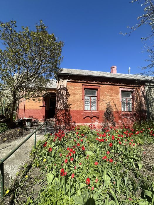 Продаж частини будинку в Центрі, вул. Плоска, 3 сотки землі, можливий продаж під державні програми