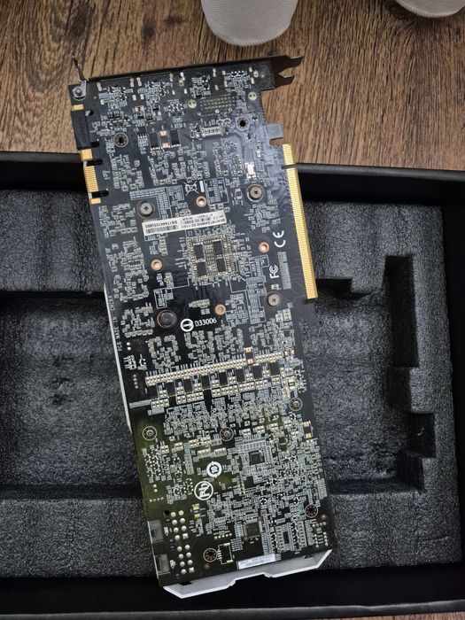 1080ti 11GB Gigabyte