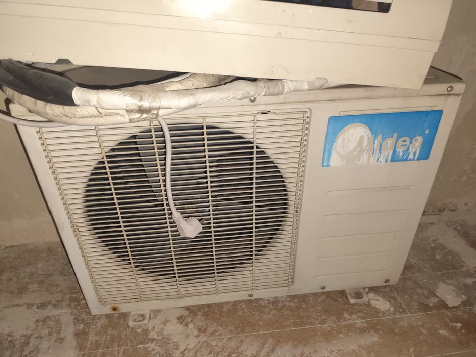 Кондиціонер Midea
