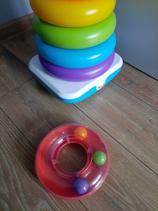 Fisher-Price Gigapiramidka z kółek