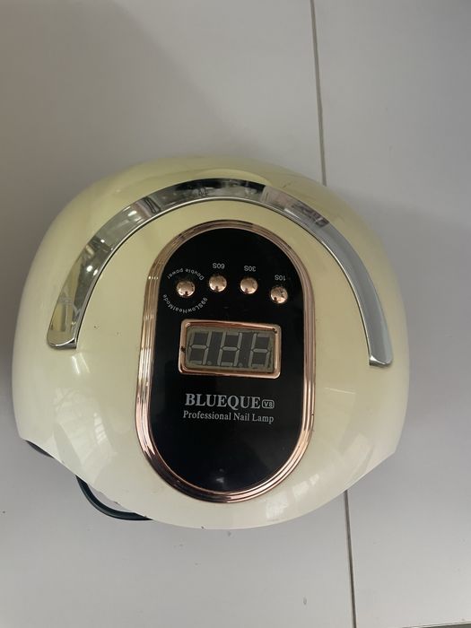 Сухожар,витяжка,лампа для манікюру