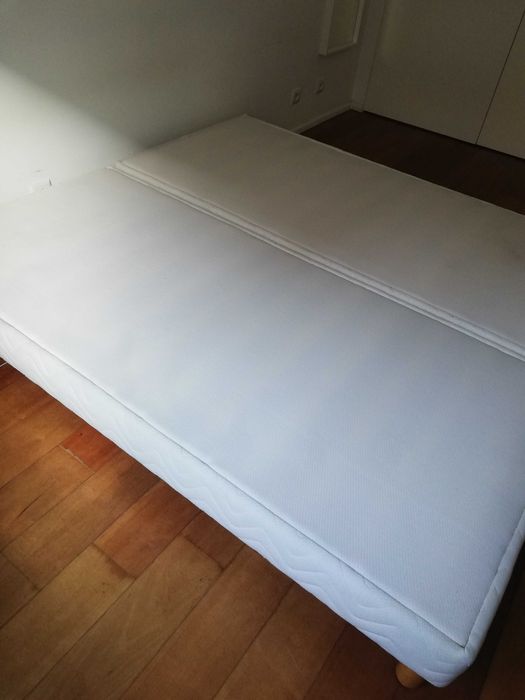 Estrados forrados com colchão (opção par c/ topper)