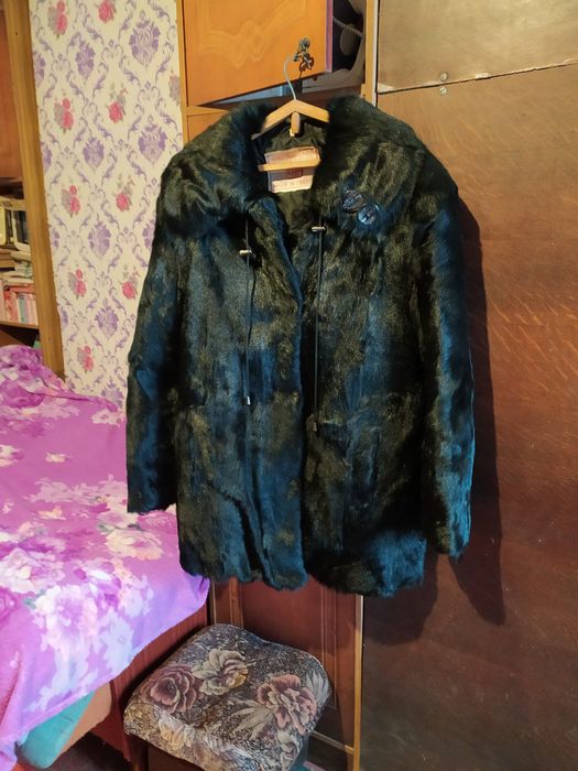 Напівшуба жіноча натуральна.