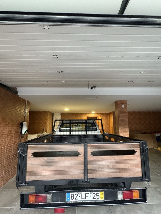 Toyota hilux 2WD 2011