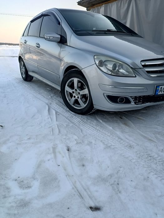 Продам   MERCEDES-BENZ В-200  145к.с.