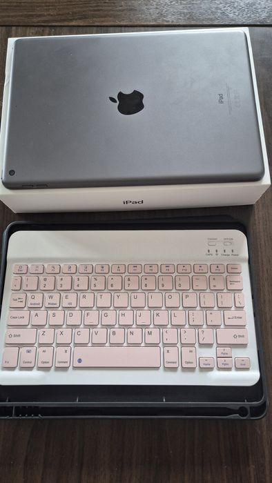 Ipad 64GB 9gen generacja plus gratisy
