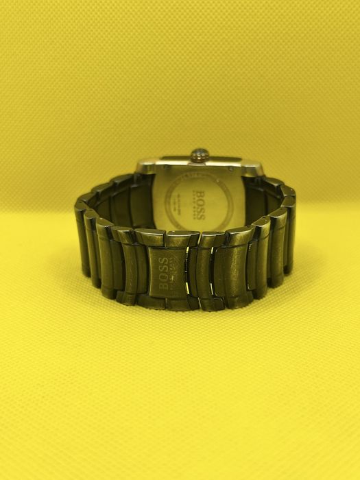 Продам часы Hugo Boss