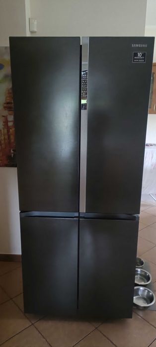 Lodówka Samsung.