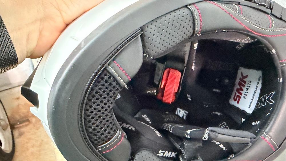Capacete SMK Tamanho M