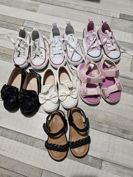 Buciki dziewczęce trampki lordsy sandałki