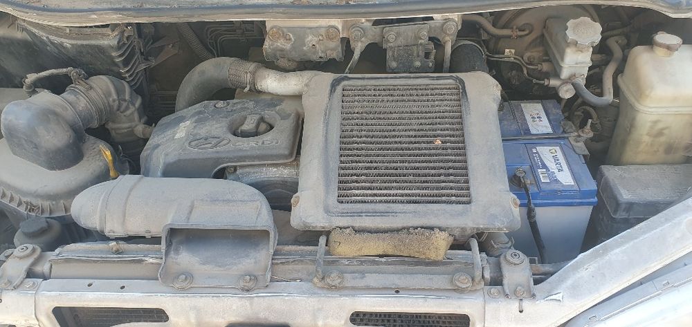 Хюндай н1 2004 2,5 CRDI