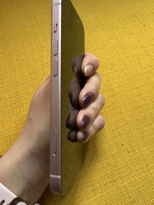 iPhone 15 różowy 128 gb, stan idealny