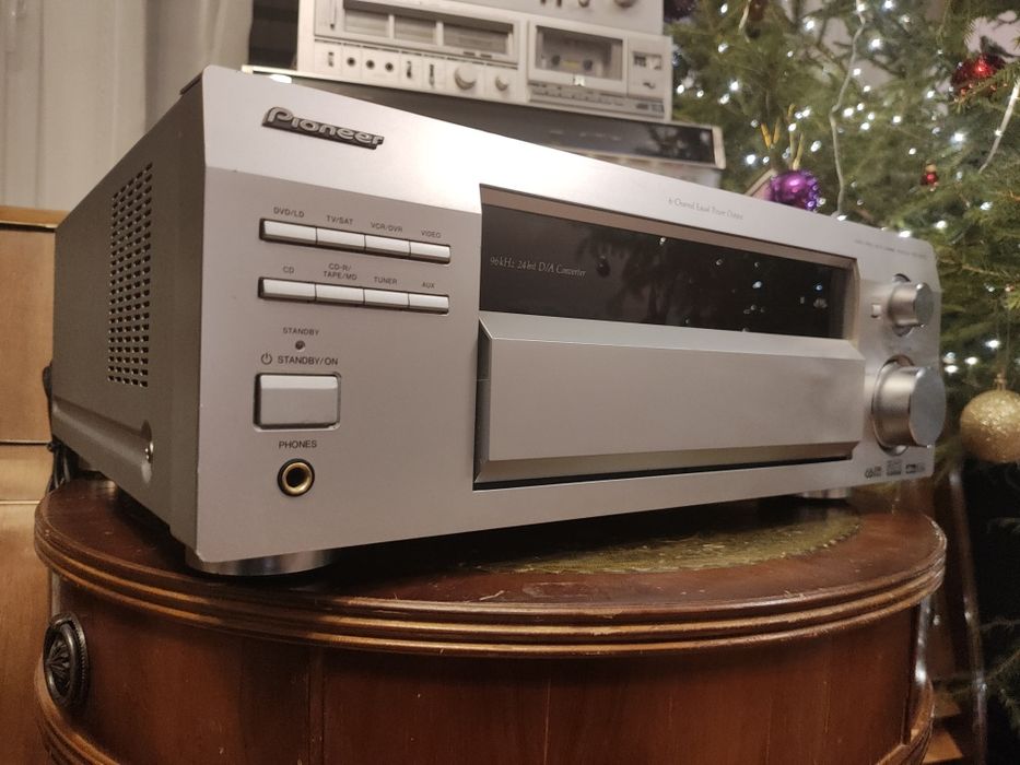 Amplituner Pioneer VSX D812 6.1 6x100W