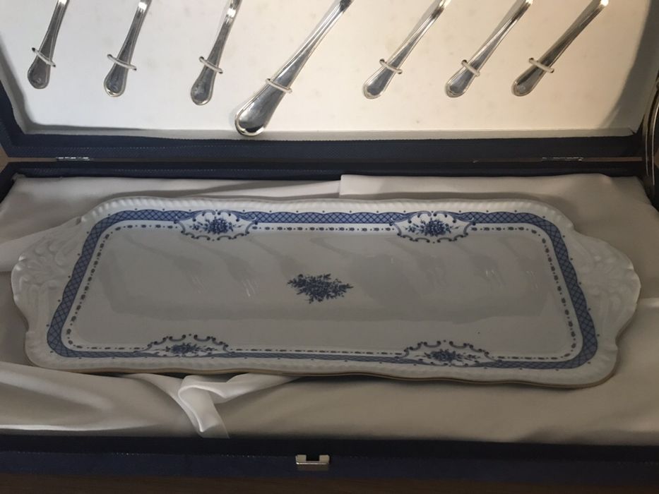 Conjunto torteira porcelana + talheres