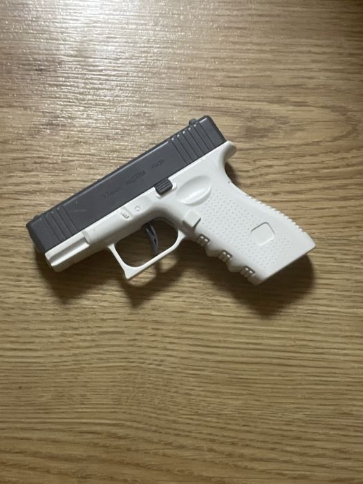 Водяний пістолет