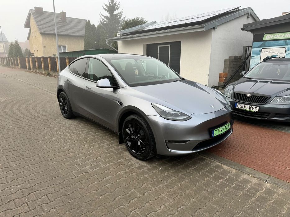 Tesla Model Y Tesla Y LR