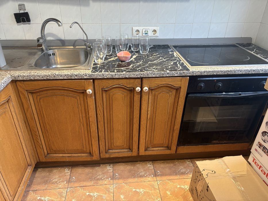 Продам кухню самовивіз Героїв Дніпра