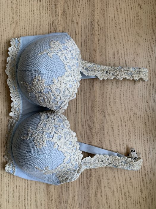 Biustonosz balkonetka Intimissimi - baby blue & kremowy 75E