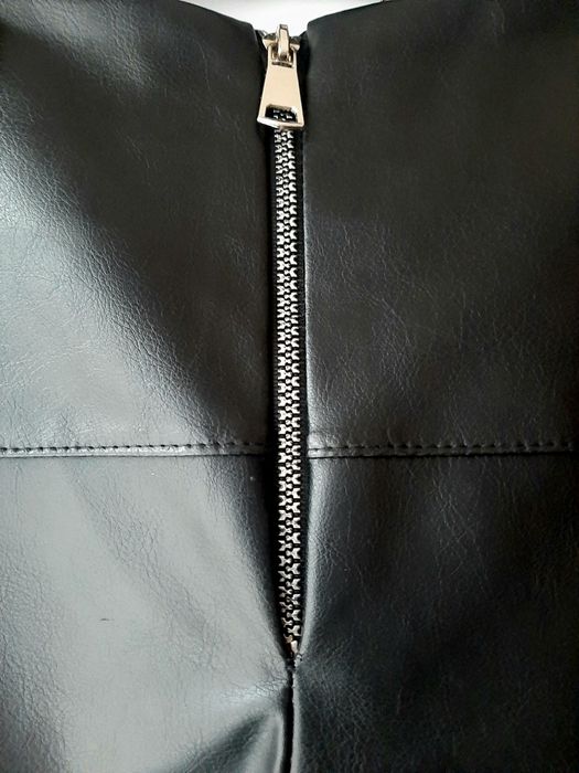 Шкіряні шорти жіночі