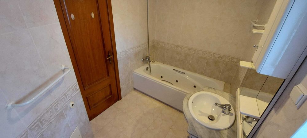Arrenda-se quarto em Setúbal. Disponivel já.
