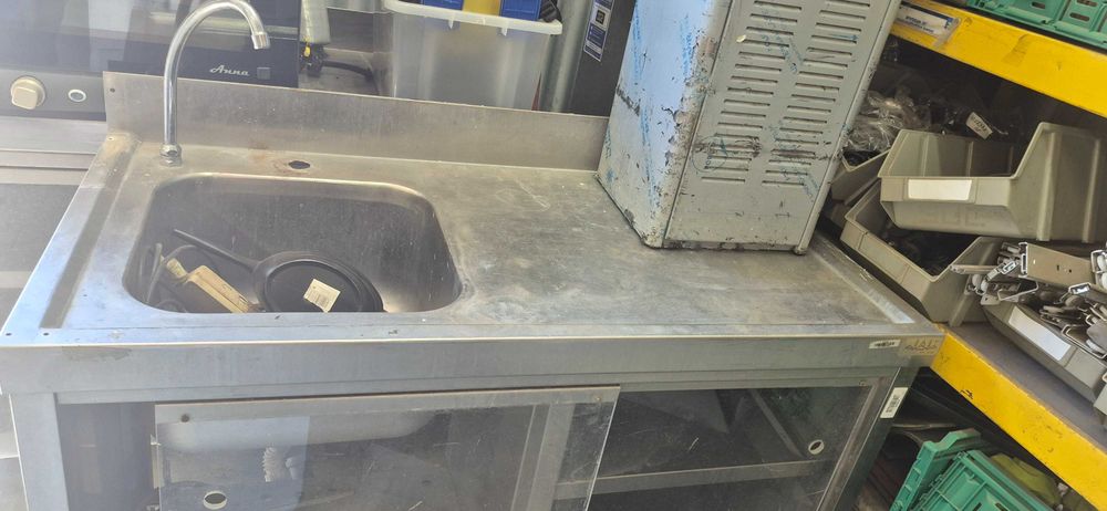Vendo bancadas em inox