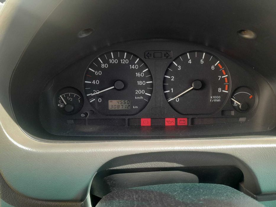 Carro Mitsubishi usado