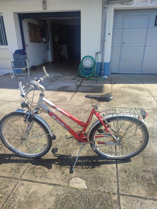 Bicicleta muito boa em muito bom estado