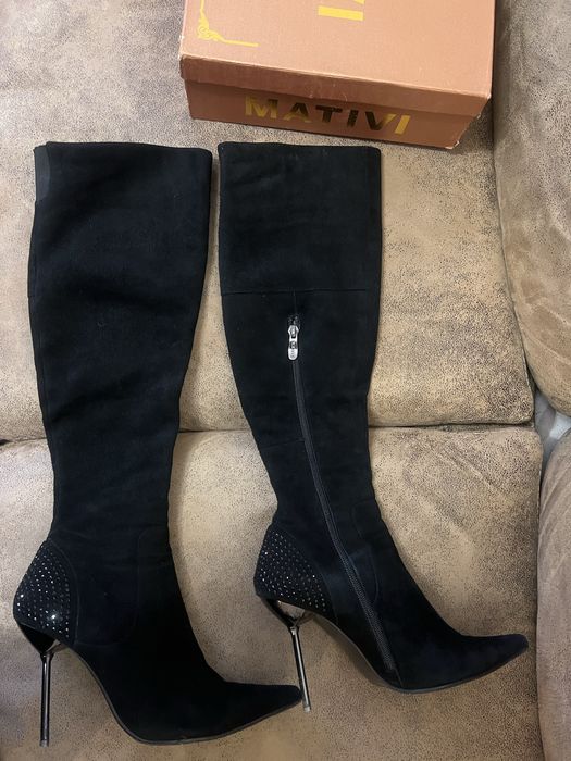 Шикарні ботфорди Mativi