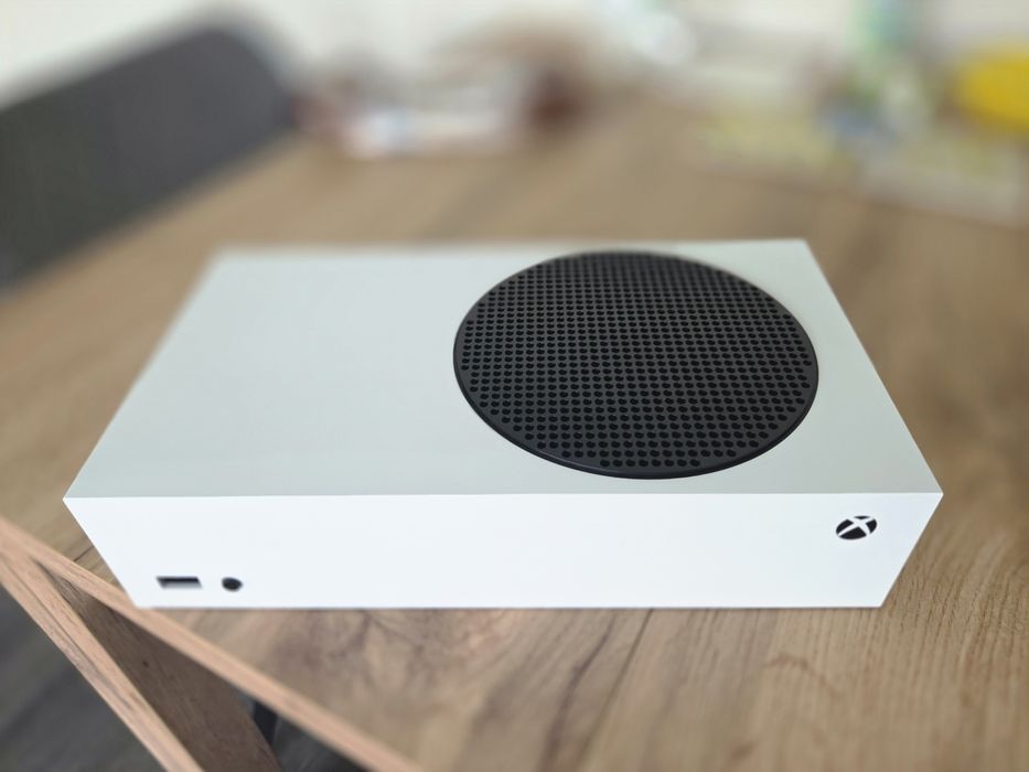 Konsola Xbox Series S + Kontroler