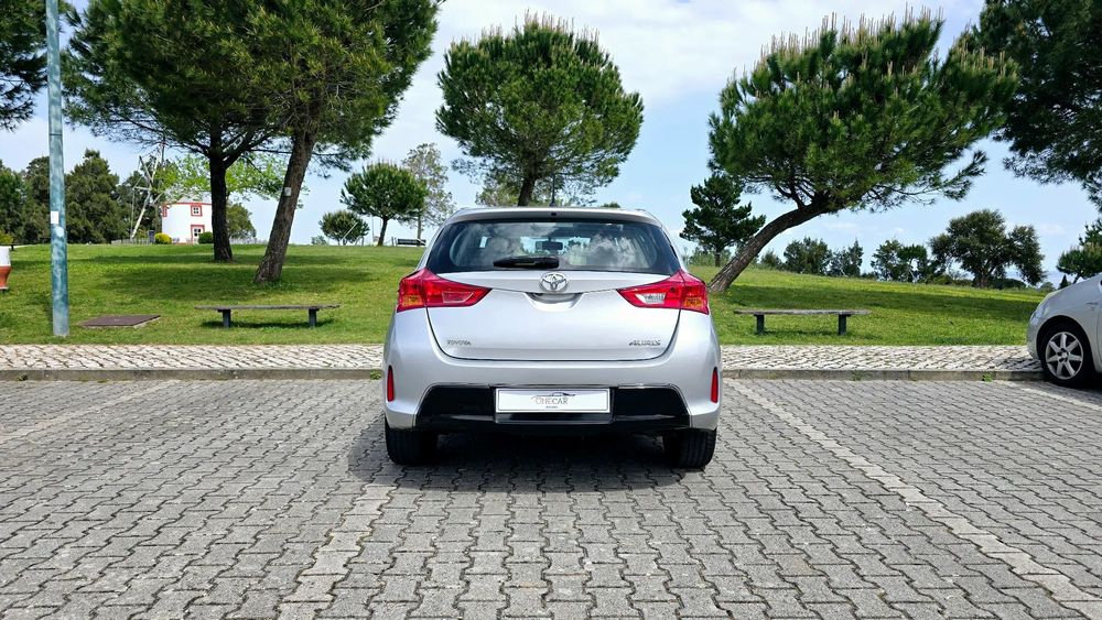 Toyota Auris 1.33 VVT-i Comfort+J16