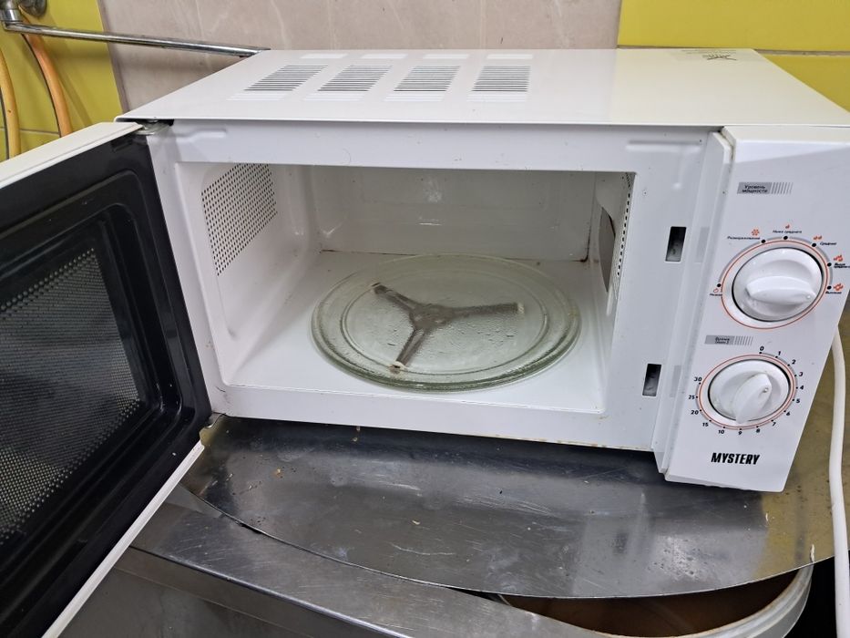 Мікрохвильова піч